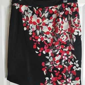 Nue Options, Floral skirt, size 10